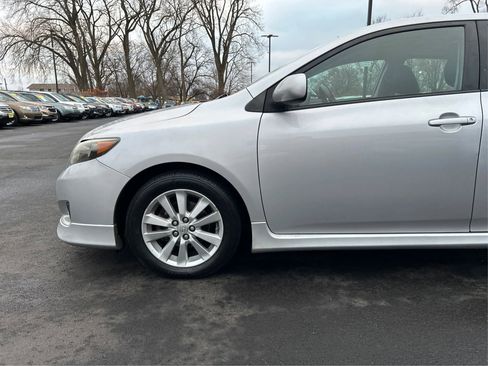 Used 2010 Toyota Corolla S image 21