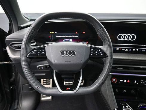 Used 2025 Audi SQ5 Premium Plus w/ Premium Plus Package AWD/4WD image 15