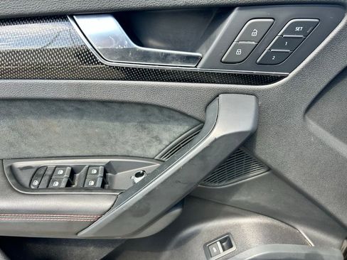 Used 2018 Audi SQ5 Prestige w/ Prestige Package AWD/4WD image 18