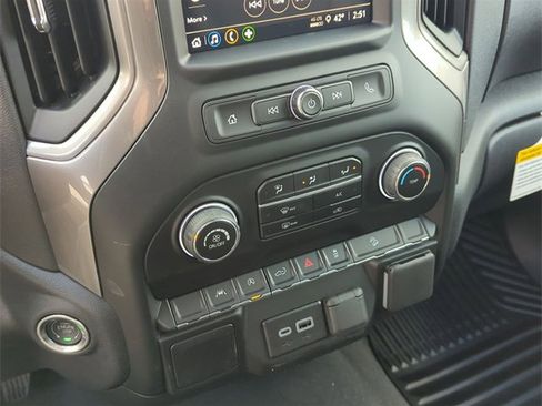 New 2026 Chevrolet Silverado 1500 Custom Trail Boss w/ Turbomax Blackout Package image 17