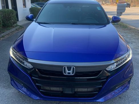 Used 2019 Honda Accord Sport image 2