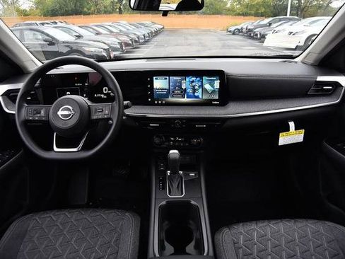 New 2026 Nissan Kicks SV image 8