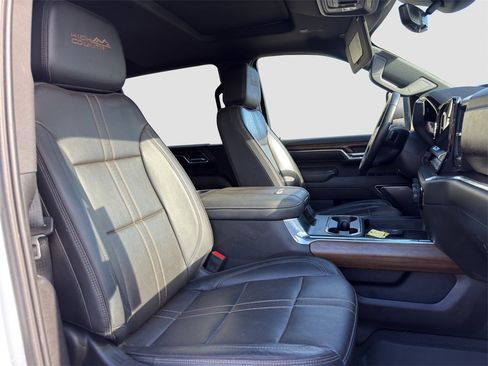 Used 2024 Chevrolet Silverado 3500 High Country w/ High Country Premium Package image 20