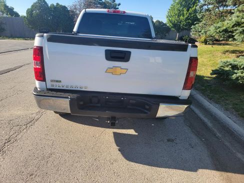 Used 2011 Chevrolet Silverado 1500 W/T AWD/4WD image 6