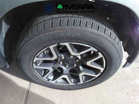 Used 2025 RAM 1500 Laramie image 8