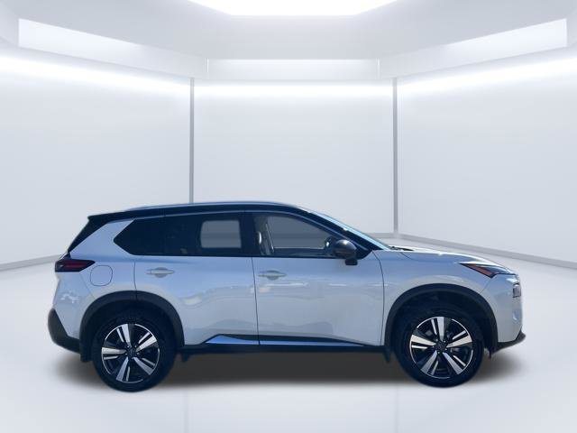 Used 2023 Nissan Rogue SL AWD/4WD image 17