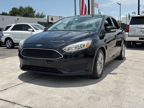 Used 2017 Ford Focus SE FWD image 10