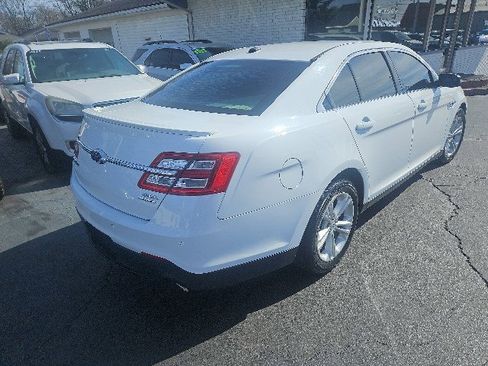 Used 2014 Ford Taurus SEL w/ Equipment Group 201A image 2