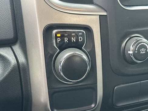 Used 2020 RAM 1500 Classic SLT image 27