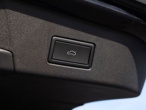 Used 2024 Volkswagen ID.4 S image 25