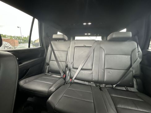 Used 2021 Chevrolet Tahoe LT w/ Luxury Package AWD/4WD image 8