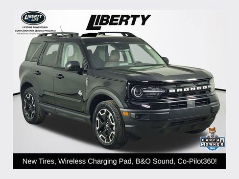 Used 2023 Ford Bronco Sport Outer Banks w/ Tech Package AWD/4WD image 1