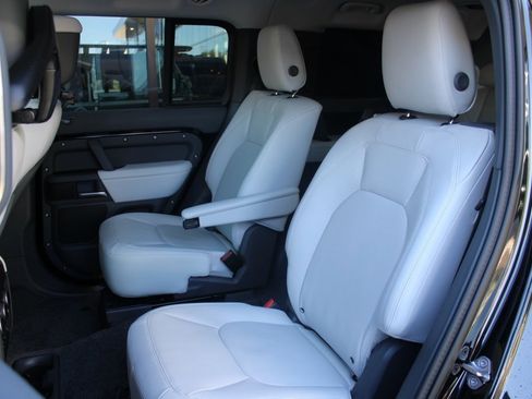 Certified 2025 Land Rover Defender 130 X-Dynamic SE image 43