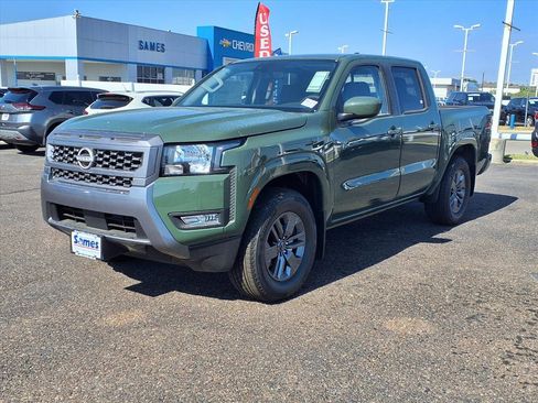 New 2025 Nissan Frontier SV w/ SV Convenience Package image 3