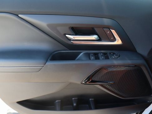 New 2026 Chevrolet Silverado EV LT image 15