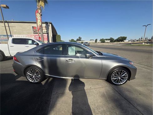 Used 2014 Lexus IS 250 w/ Navigation Package RWD image 4