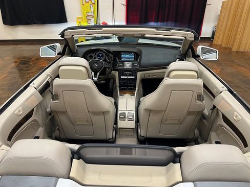 Used 2014 Mercedes-Benz E 350 SEDAN image 22