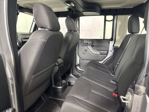 Used 2016 Jeep Wrangler Unlimited Sport w/ Connectivity Group AWD/4WD image 12