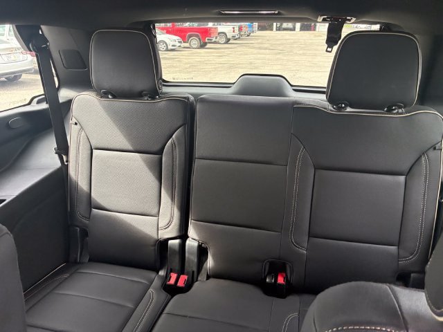 Used 2023 Chevrolet Tahoe Premier w/ Premium Package 2 AWD/4WD image 15