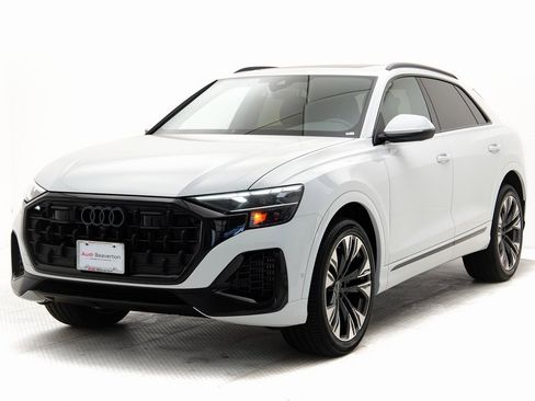 New 2025 Audi Q8 Premium Plus image 28