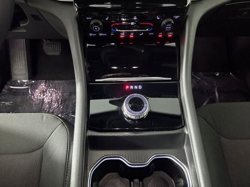 Certified 2025 Jeep Grand Cherokee Laredo X w/ Luxury Tech Group I image 16