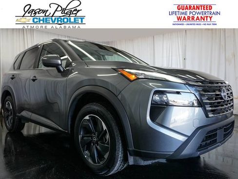 Used 2025 Nissan Rogue SV FWD image 1