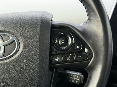 Certified 2022 Toyota Prius XLE image 26