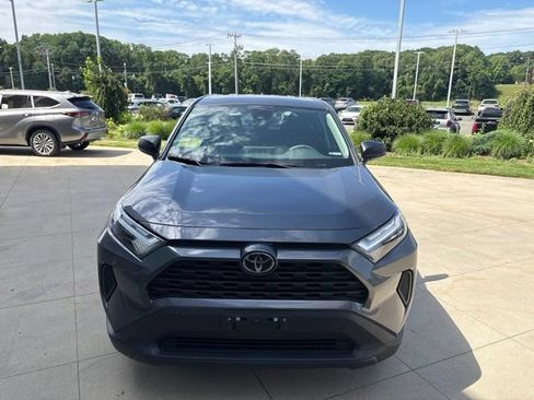 Used 2024 Toyota RAV4 LE AWD/4WD image 2