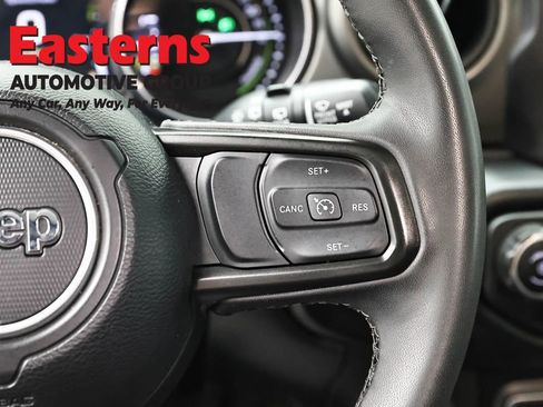Used 2023 Jeep Wrangler Unlimited w/ Cold Weather Group AWD/4WD image 16