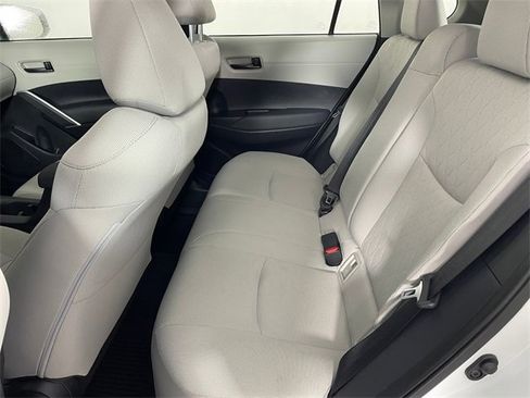 Used 2025 Toyota Corolla Cross L image 15