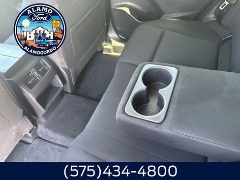 Used 2023 Nissan Rogue S image 11