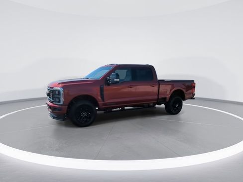 Used 2026 Ford F250 Lariat w/ Black Appearance Package image 4