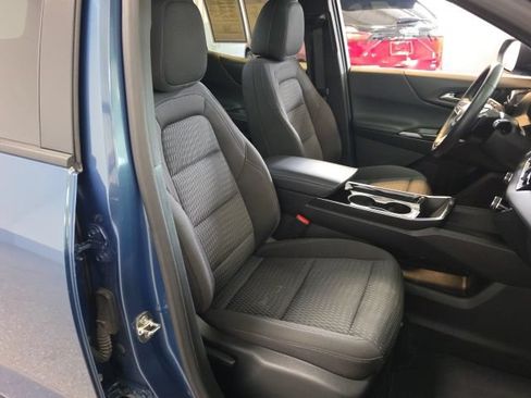 Certified 2025 Chevrolet Equinox LT FWD image 18