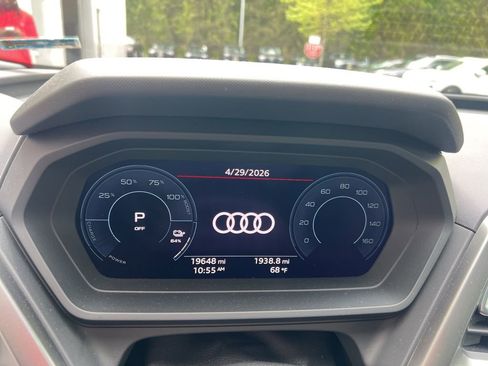 Used 2023 Audi Q4 e-tron Premium Plus w/ Premium Plus AWD/4WD image 3