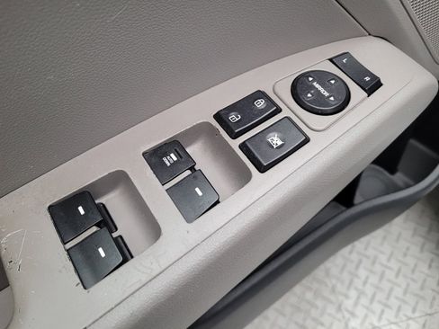 Used 2017 Hyundai Elantra SE image 27