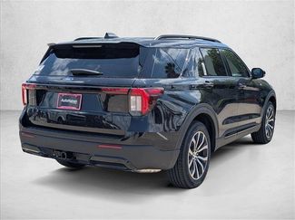 New 2026 Ford Explorer ST-Line RWD video 2