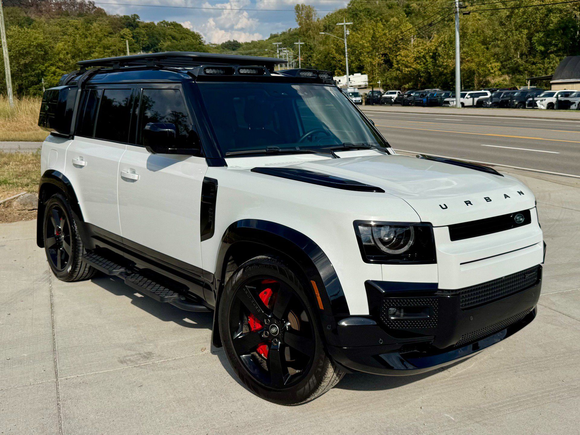 Used 2023 Land Rover Defender 110 X-Dynamic SE AWD/4WD image 1