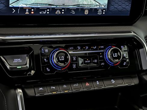 New 2026 GMC Sierra 1500 Denali AWD/4WD image 17