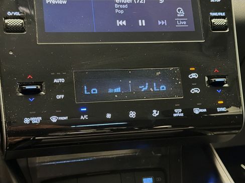 Used 2023 Hyundai Tucson Blue image 9