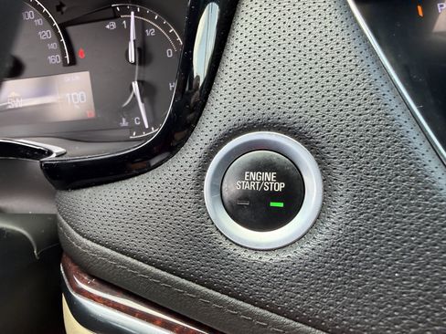 Used 2019 Cadillac XT5 Luxury w/ LPO, Radiant Package FWD image 23
