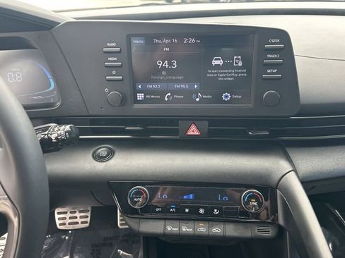 Certified 2025 Hyundai Elantra Sport image 17