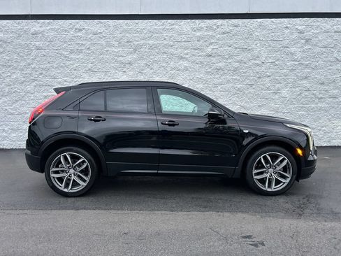 Used 2023 Cadillac XT4 Sport w/ Cold Weather Package AWD/4WD image 5