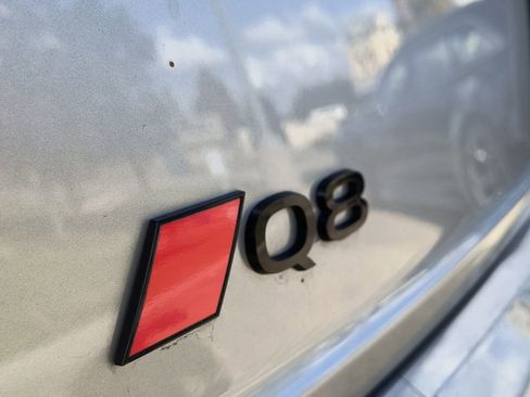 New 2025 Audi Q8 Premium Plus AWD/4WD image 4