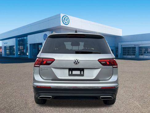 Used 2021 Volkswagen Tiguan SE image 6