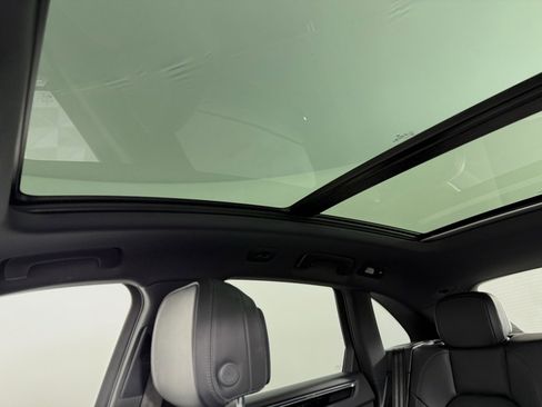 Certified 2025 Porsche Macan image 29