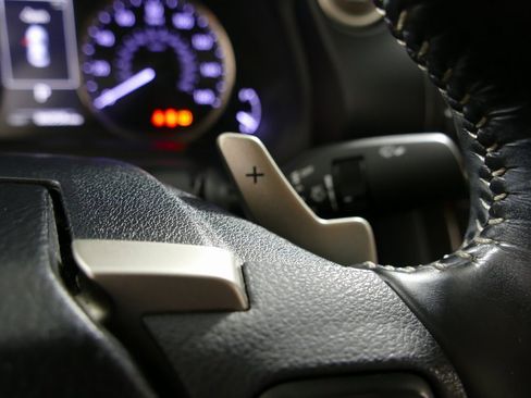 Used 2018 Lexus IS 300 AWD image 19