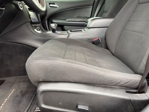 Used 2014 Dodge Charger SE image 20