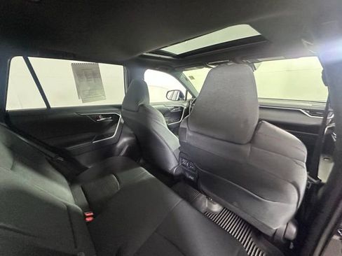 Used 2023 Toyota RAV4 SE w/ Weather & Moonroof Package image 12