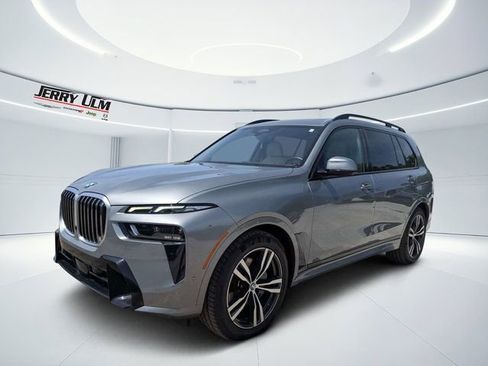 Used 2023 BMW X7 xDrive40i w/ Executive Package AWD/4WD image 7