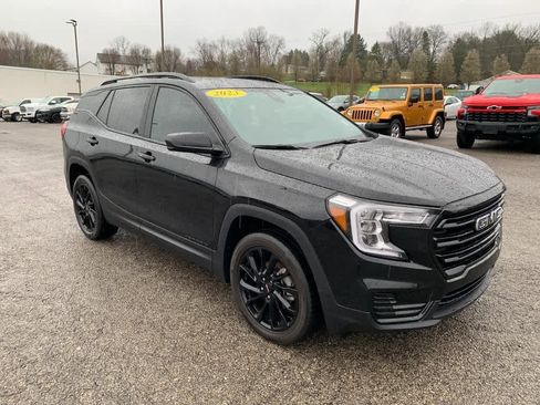 Certified 2023 GMC Terrain SLE w/ Elevation Edition AWD/4WD image 7